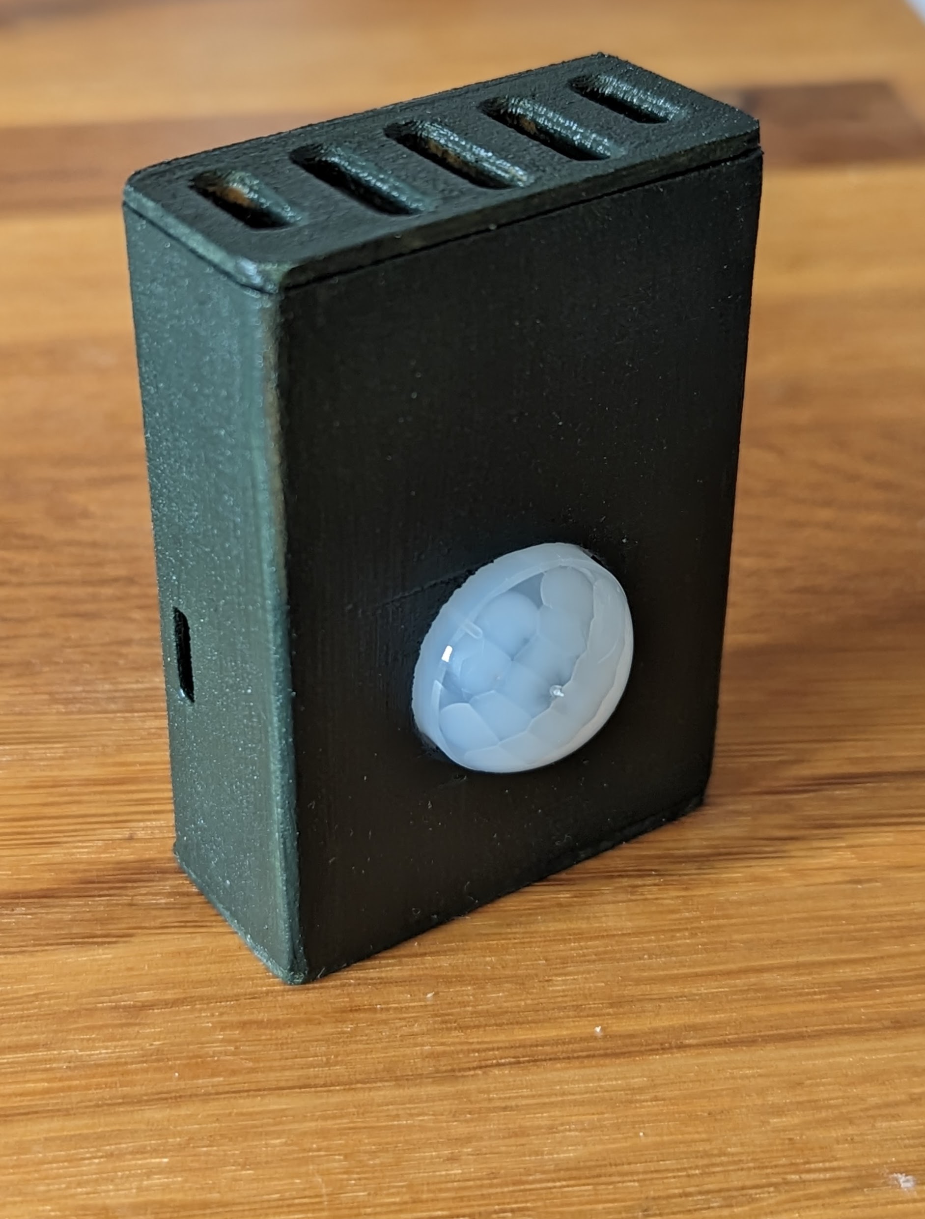 Everything Presence One flat case 3D model thumbnail