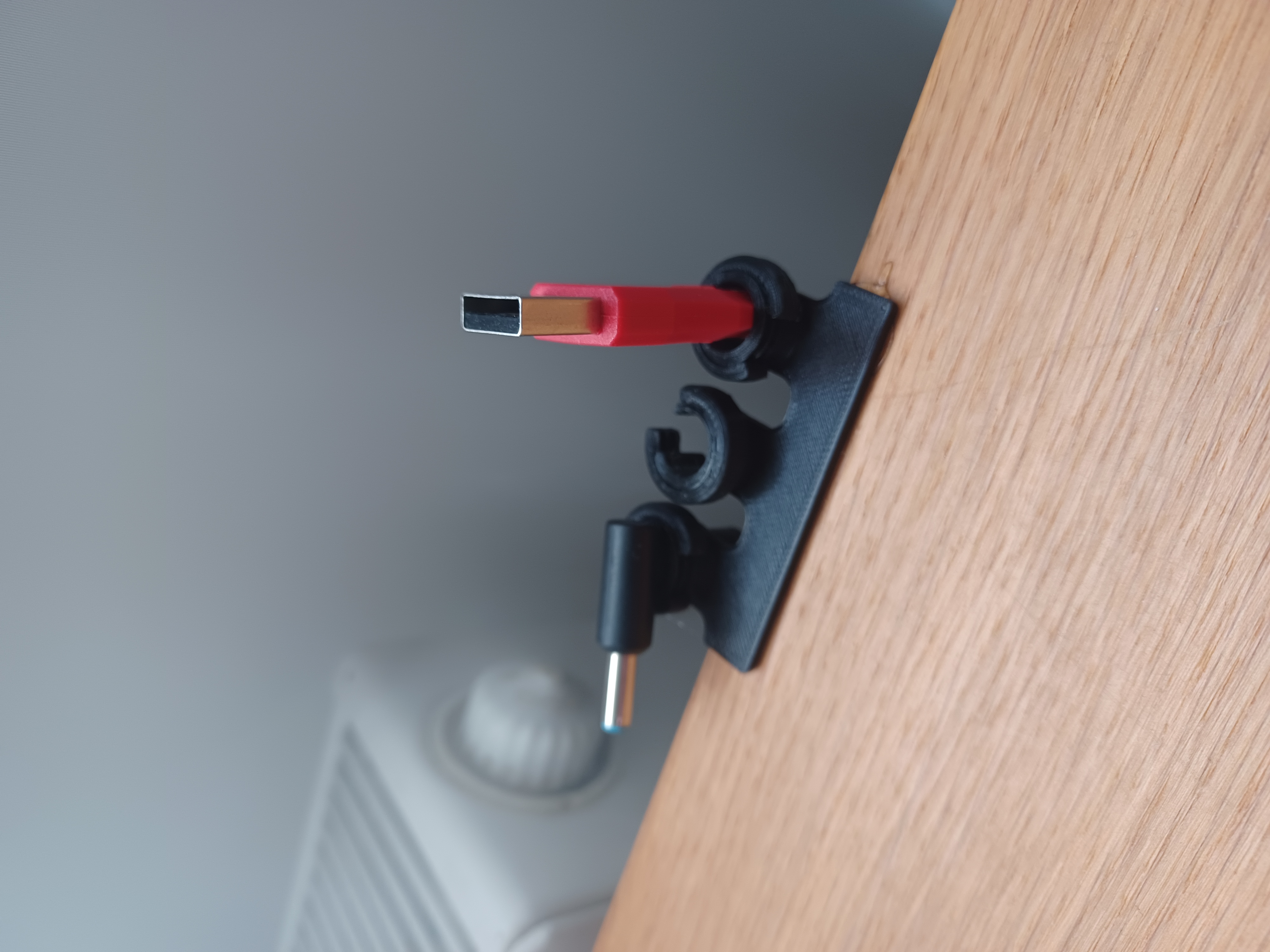 cabel holder