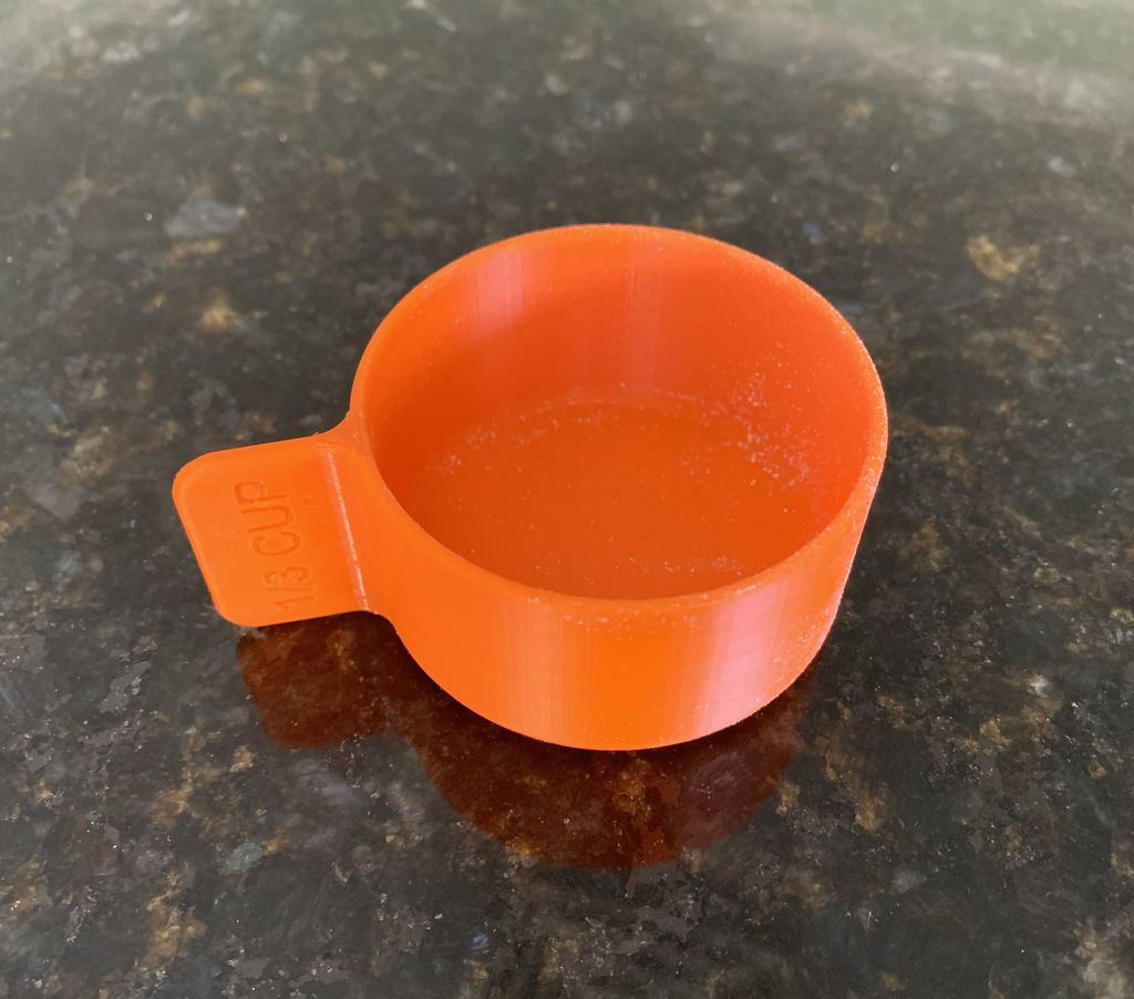 Miniatura 2 do modelo 3D One-third (1/3) Measuring Cup
