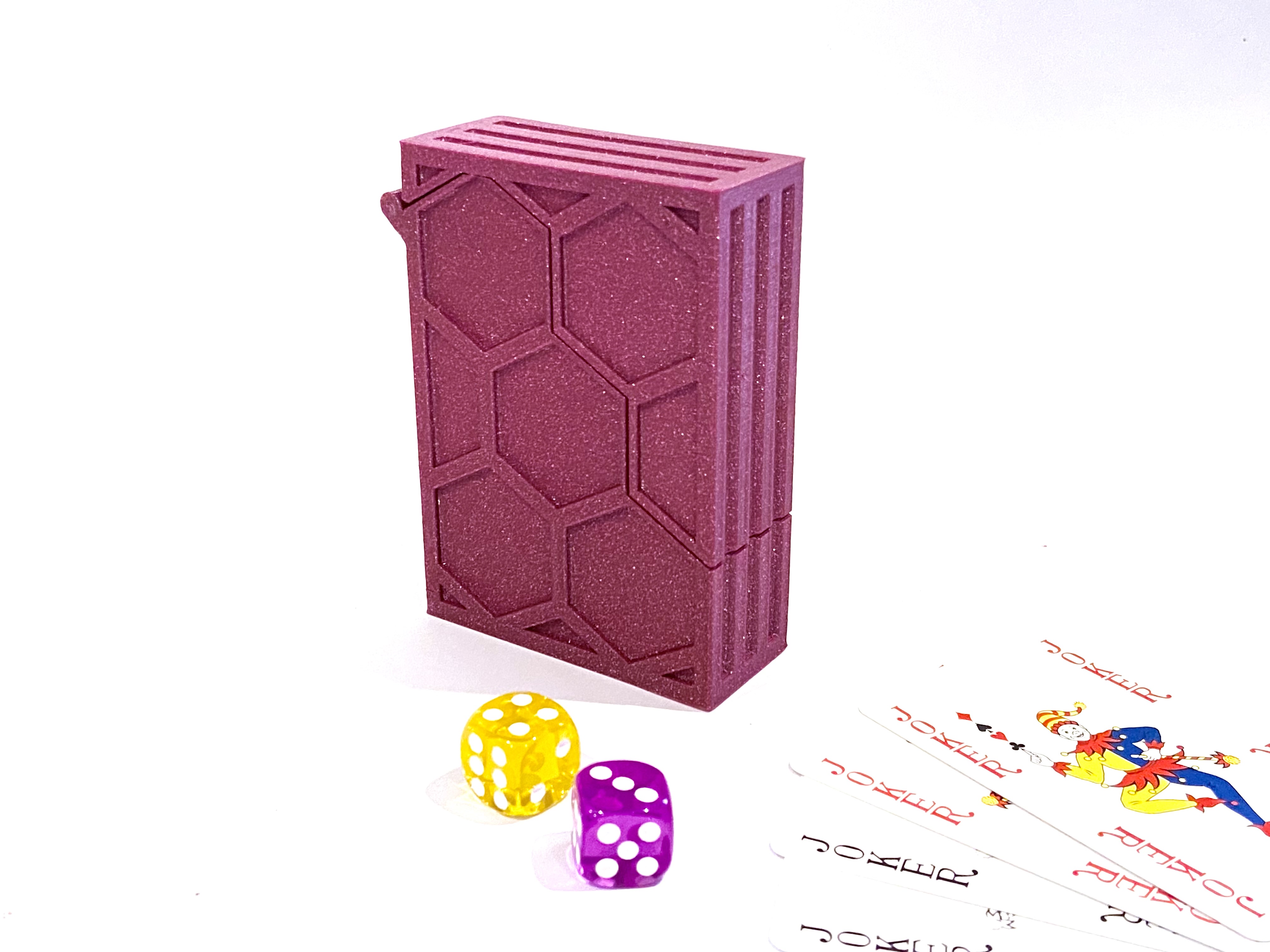 BGB Beautiful Game Box For Cards Or Dice By GlennovitS 3D bgb-beautiful-game-box-for-cards-or-dice-by-glennovits-3d