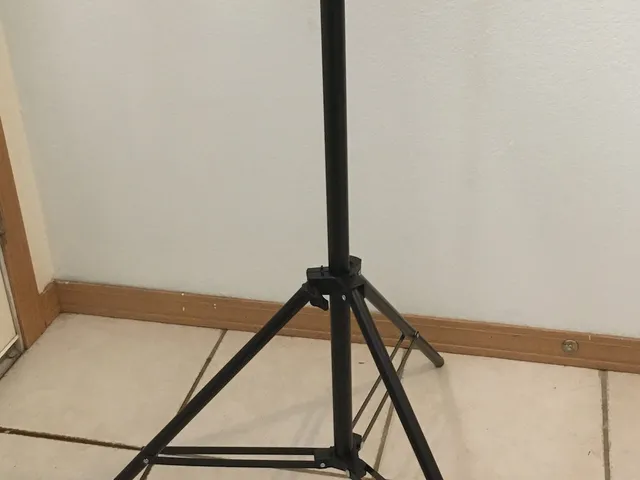 Tripod Mount Platform Table