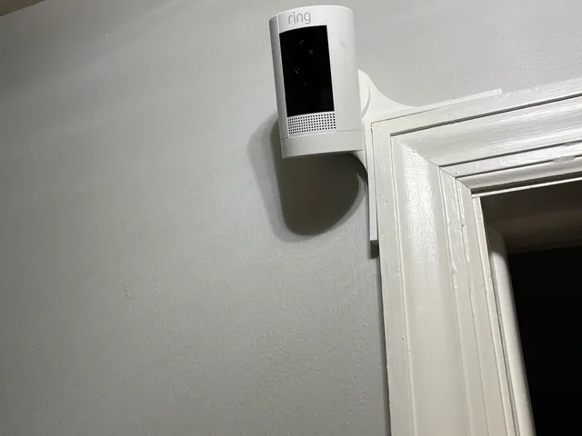 Ring Stick Up Cam Doorframe Mount