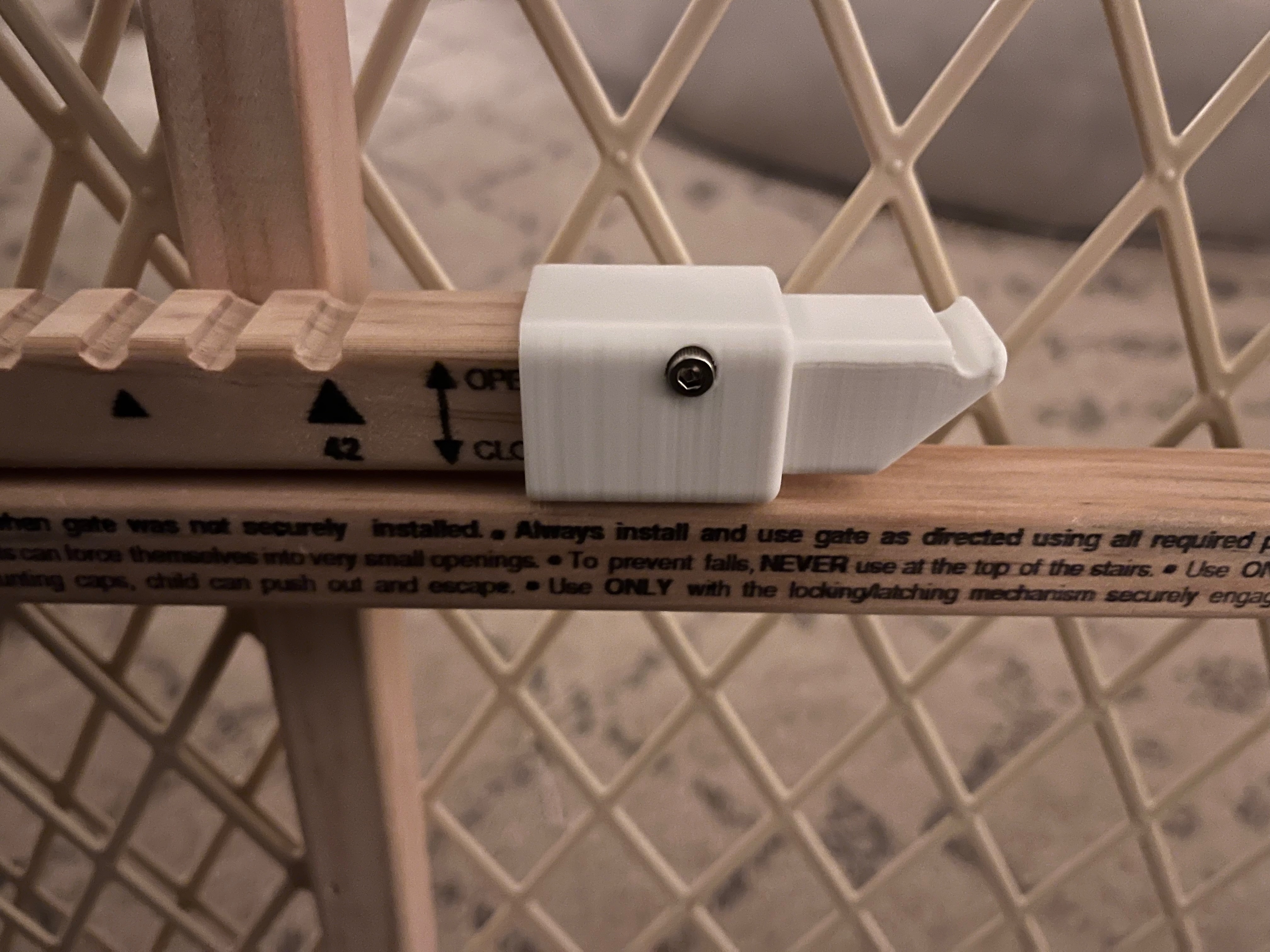 Evenflo Preasure Mounted Gate Parts for One-Handed Operation