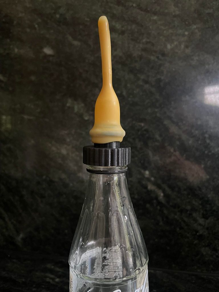 Wombaroo Marsupial Teat Bottle Adapter (Kanagaroo/Wombat) by anthacdc