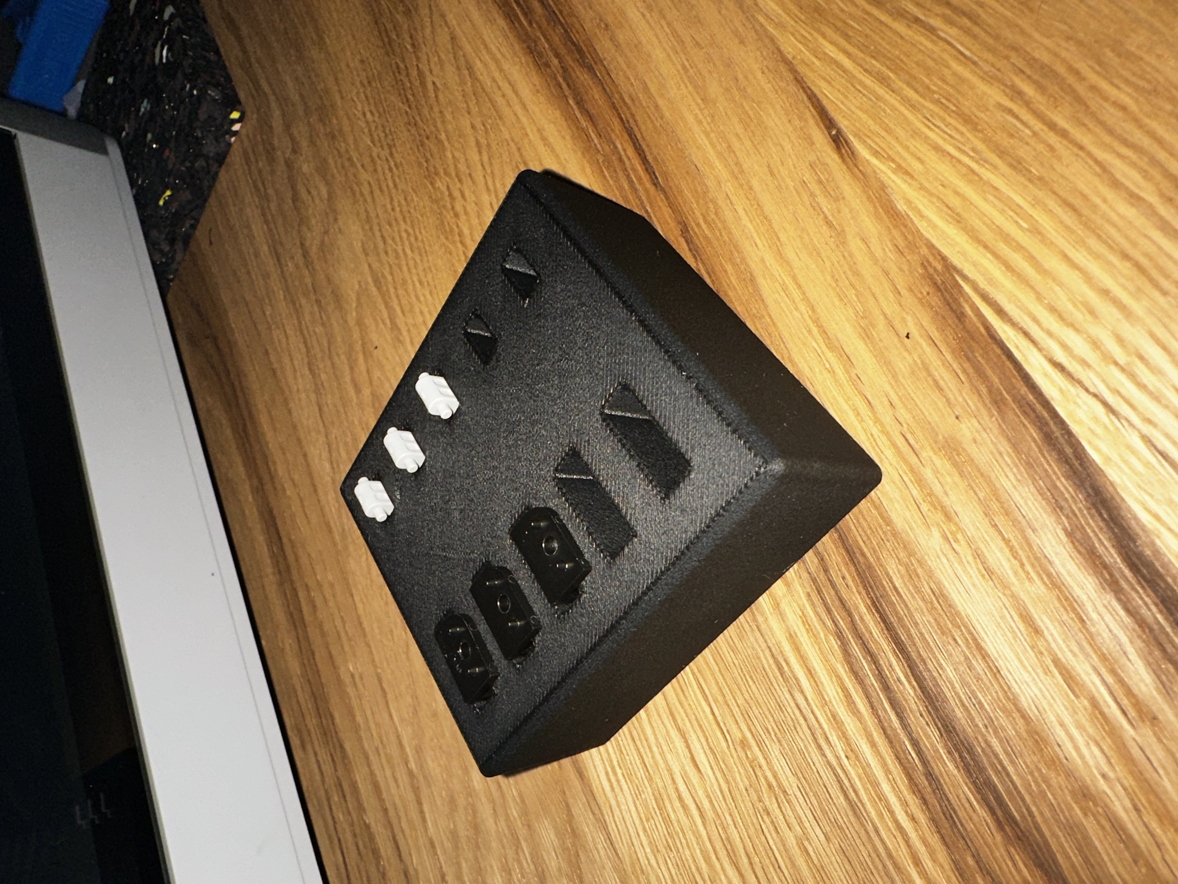 Bambu Lab X1Carbon and P1P Nozzle Wiper AND Filament Cutter Holder by RobertoM Download free