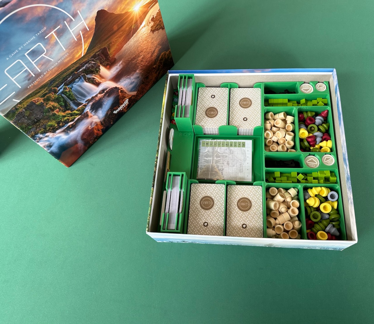 Earth Boardgame Insert by Verrous just Verrous Download free STL