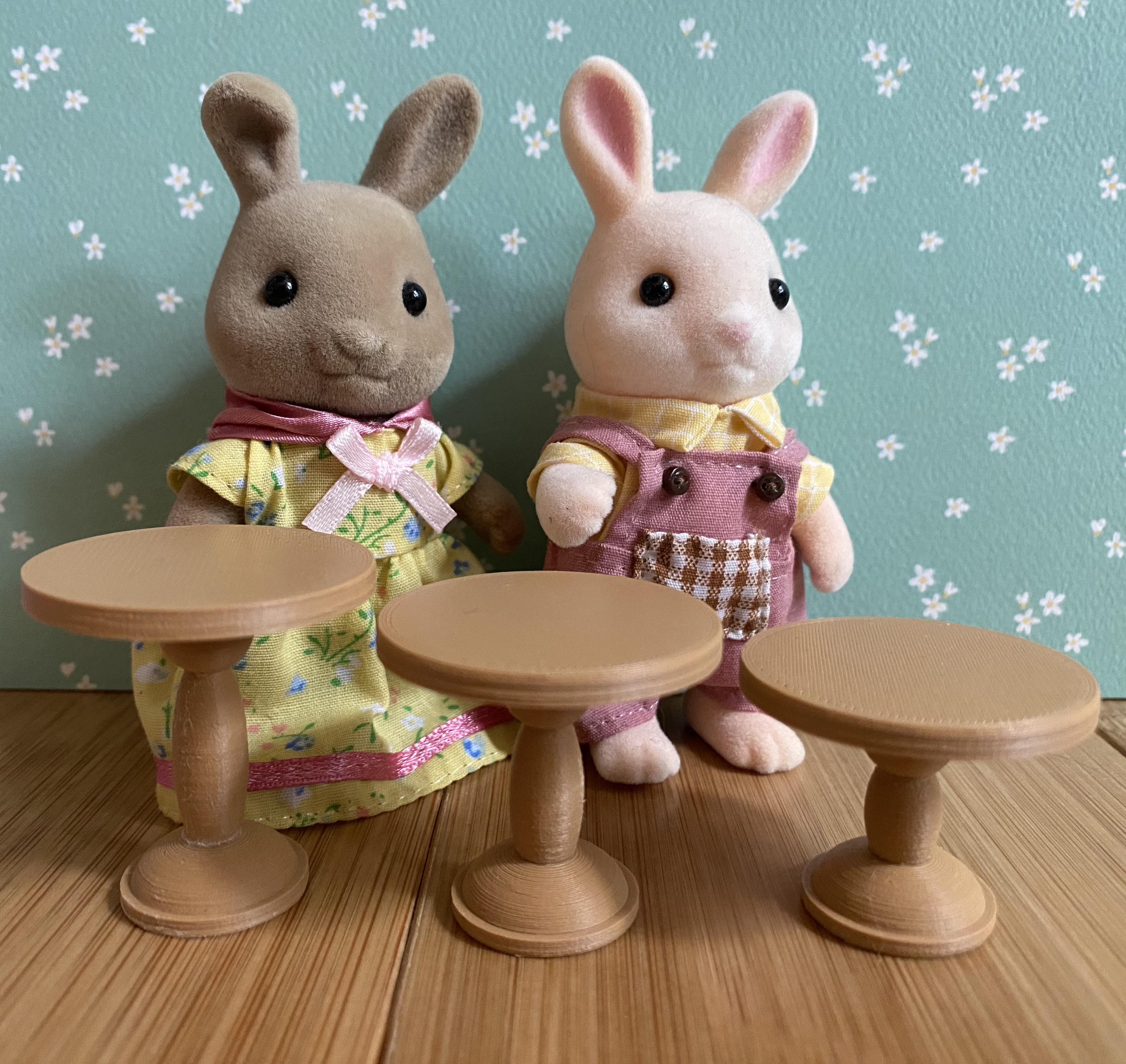Medium Miniature Pedestal Tables