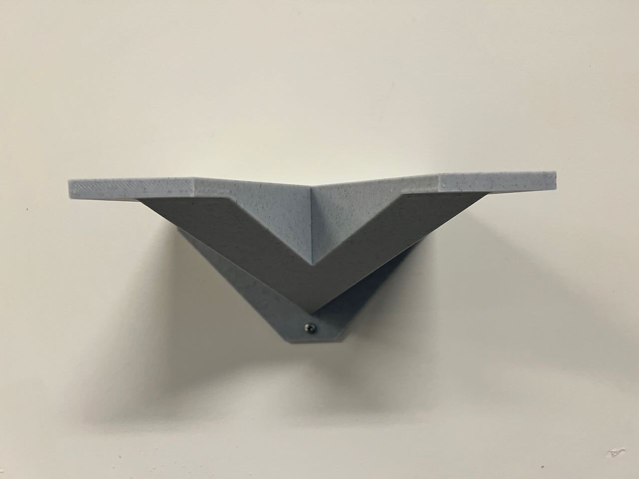 Sturdy wall shelf by gglockner Download free STL model