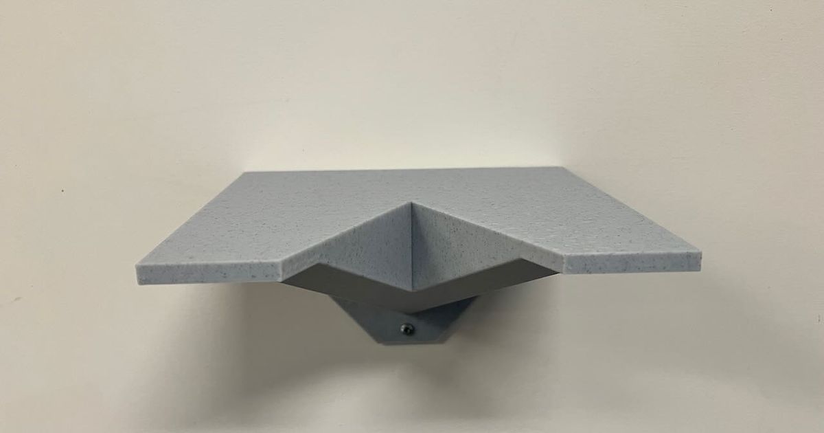 Sturdy wall shelf by gglockner Download free STL model
