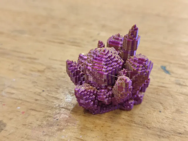 Volxelised crystal cluster