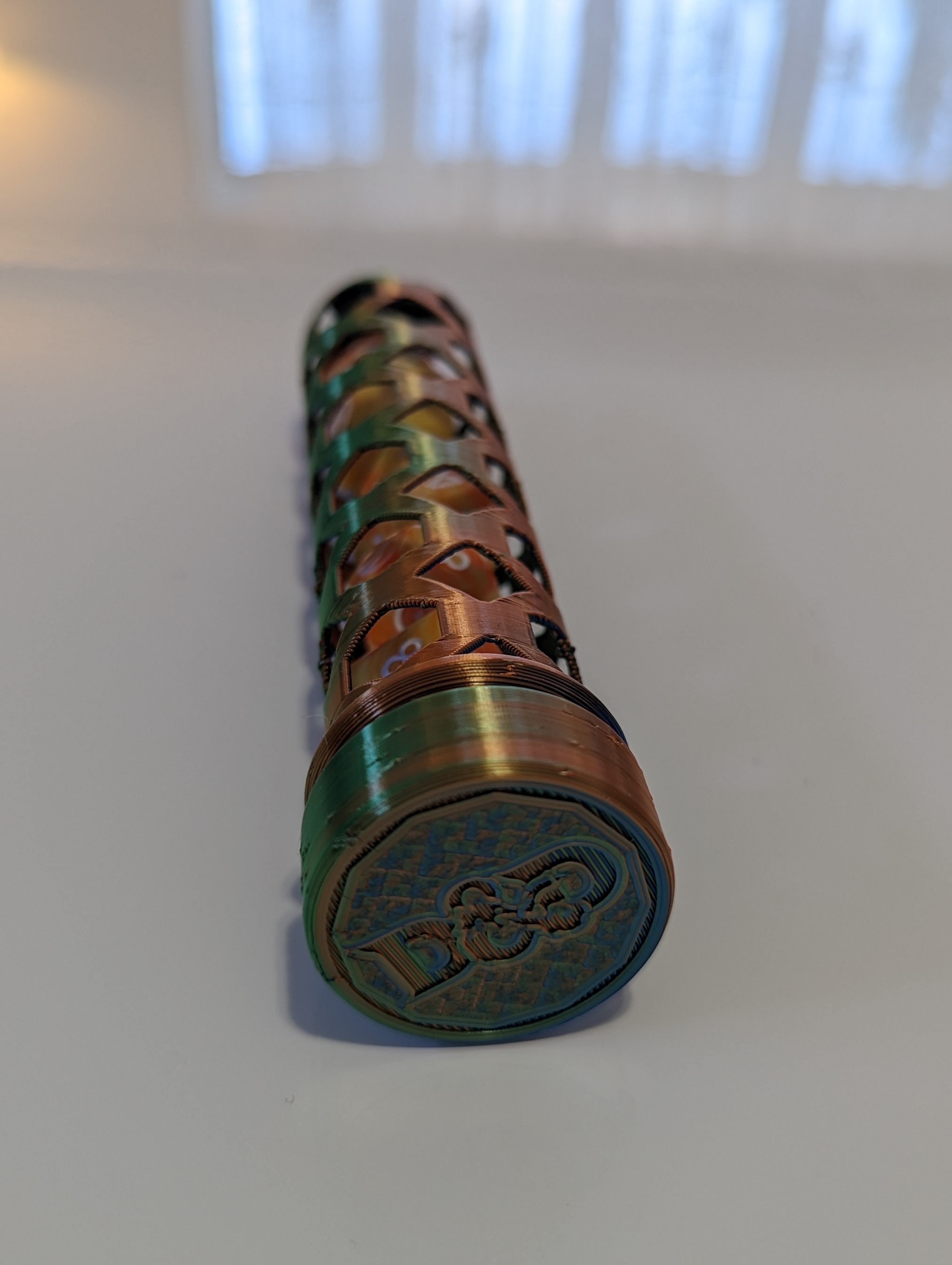 Miniatura 3 do modelo 3D The Rolling Flask - Dice Storage