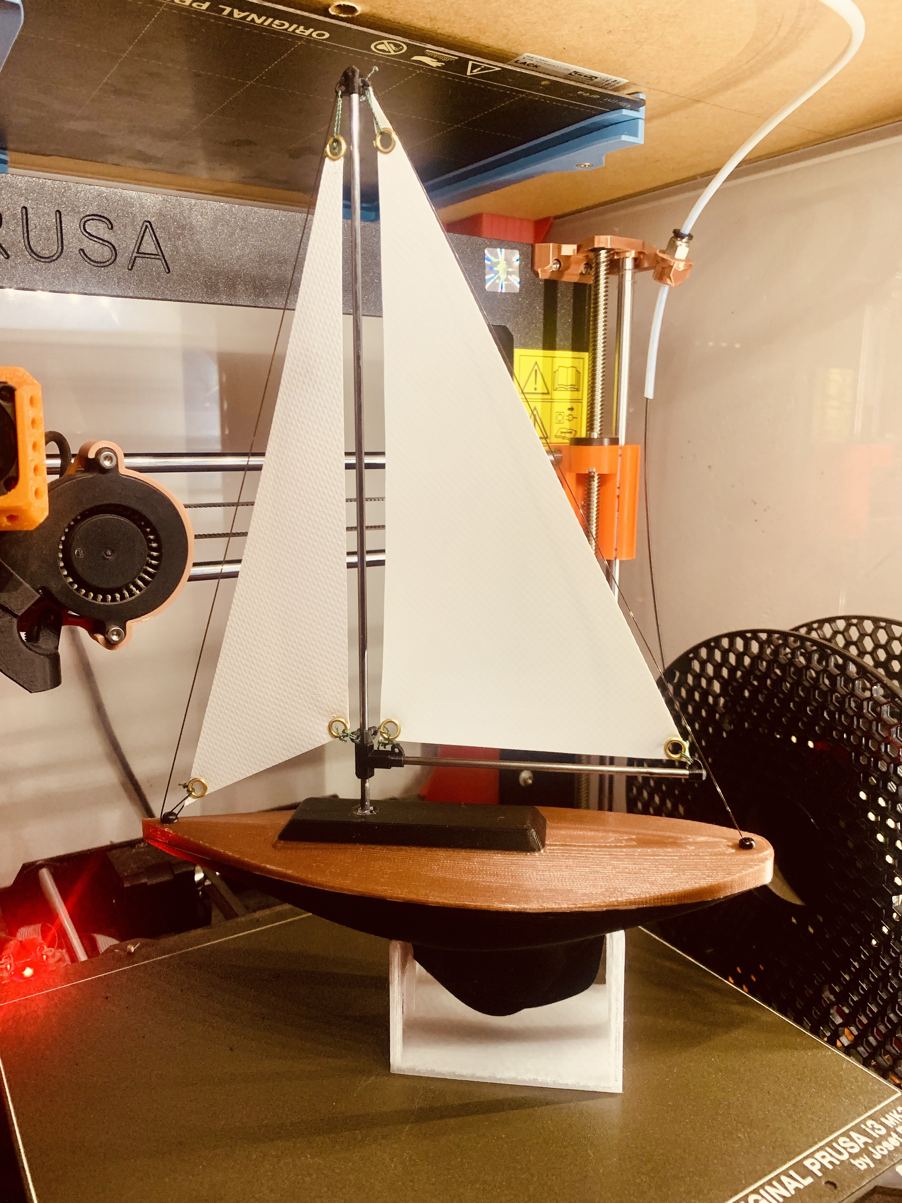 Sailing boat