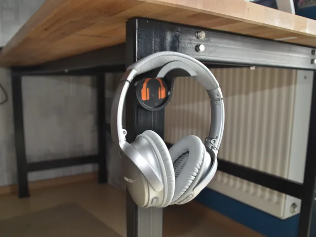 Magnetic Headphoneholder