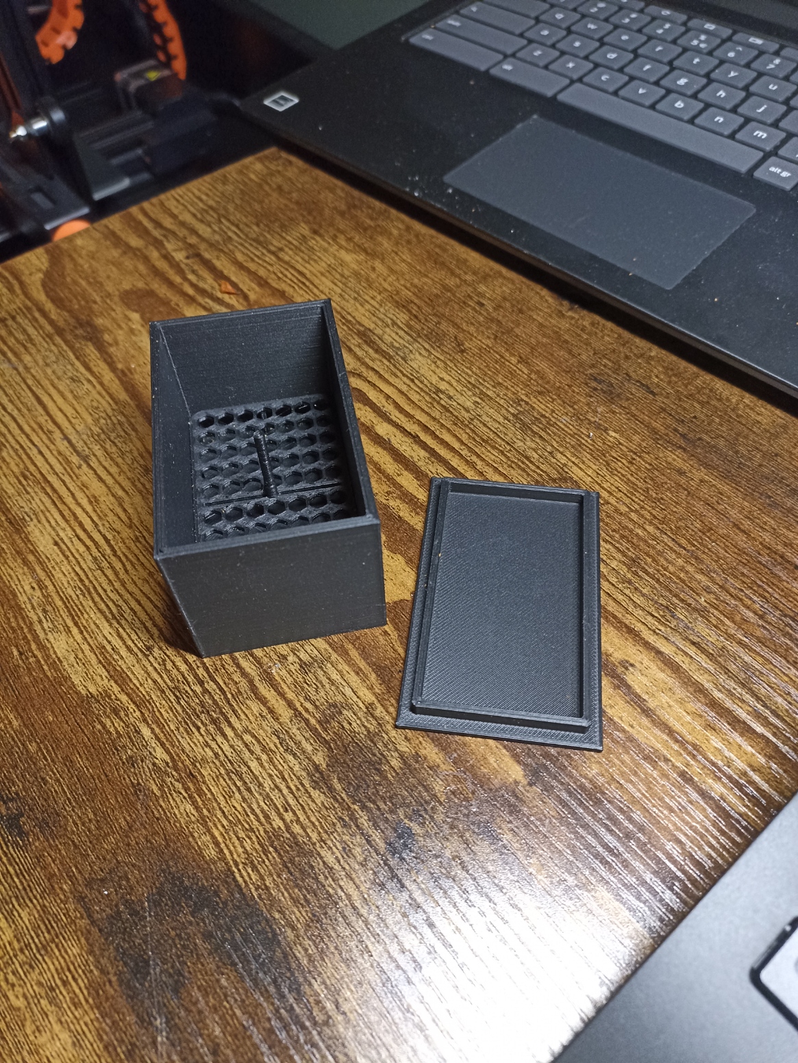 Miniatura 3 do modelo 3D Tiny Waste Container
