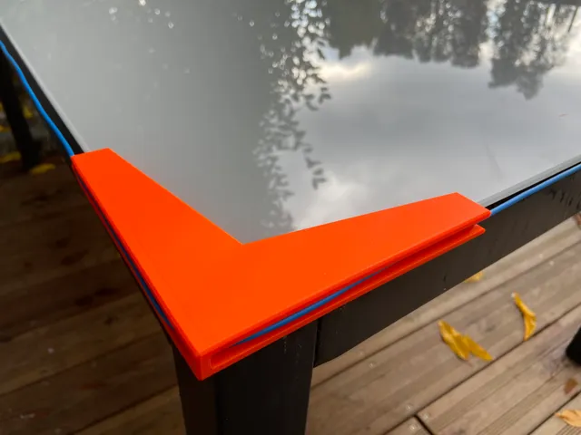 corner protector for float glass 6mm / Kantenschutzecken