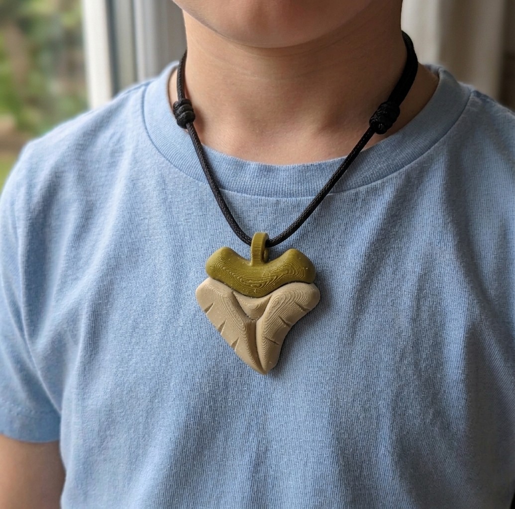 Maggie Mako Pendant