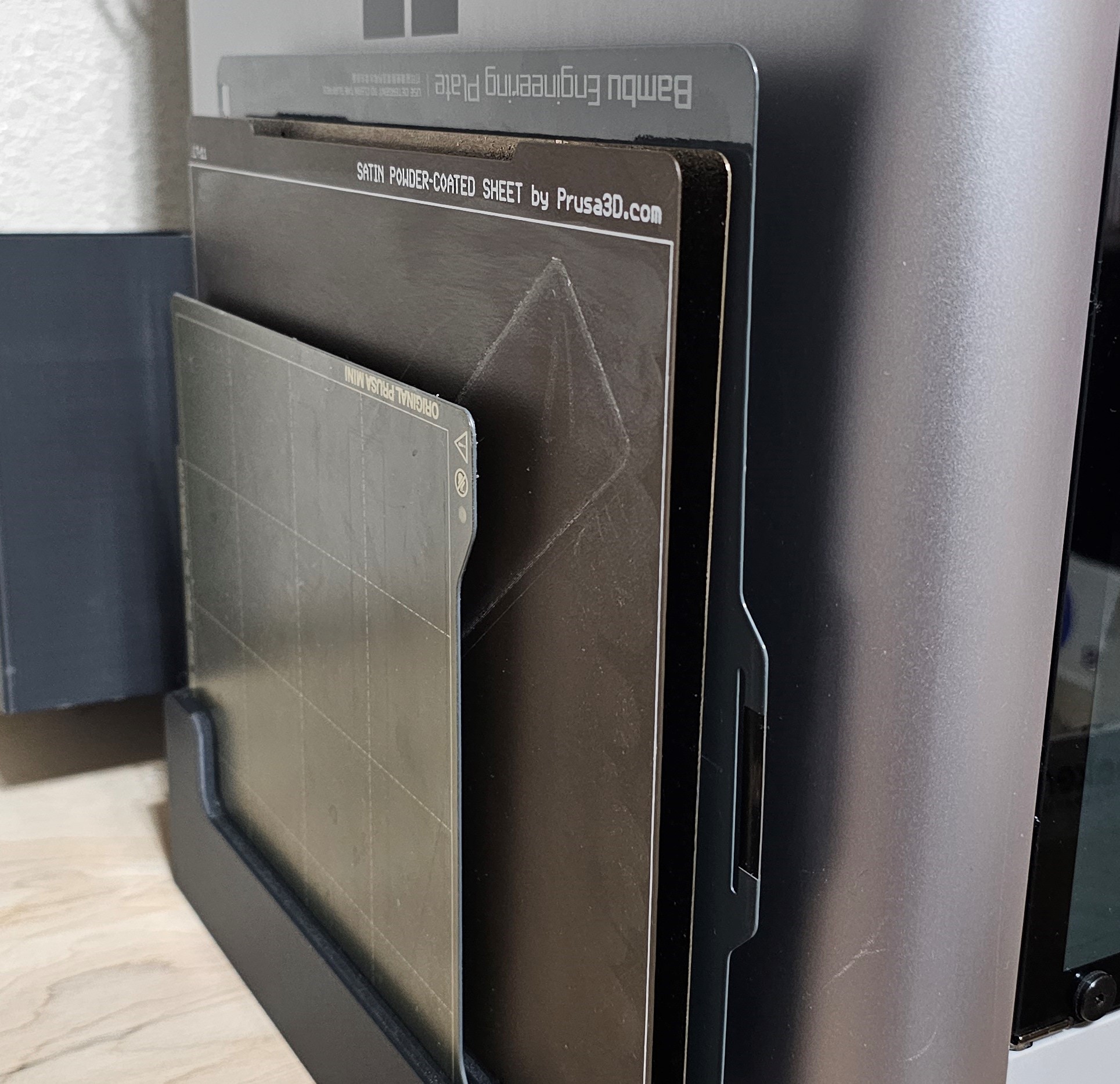 Bambu Lab (or Prusa) steel sheet holder remix by ROCKET3D