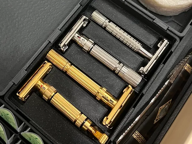 Safety Razor Catch-All Tray