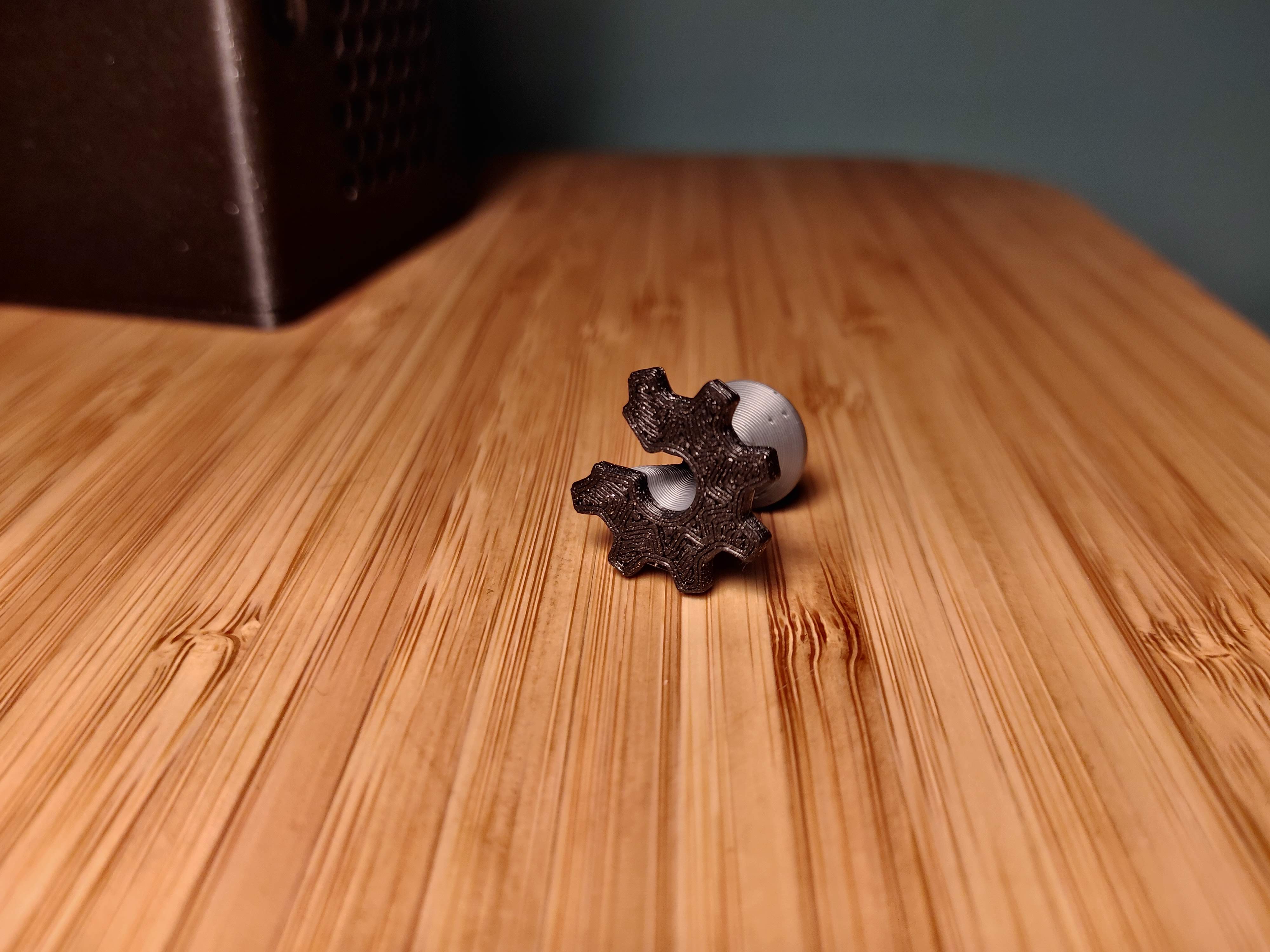 Miniatura 5 do modelo 3D Cufflink with Open Hardware and open source logos