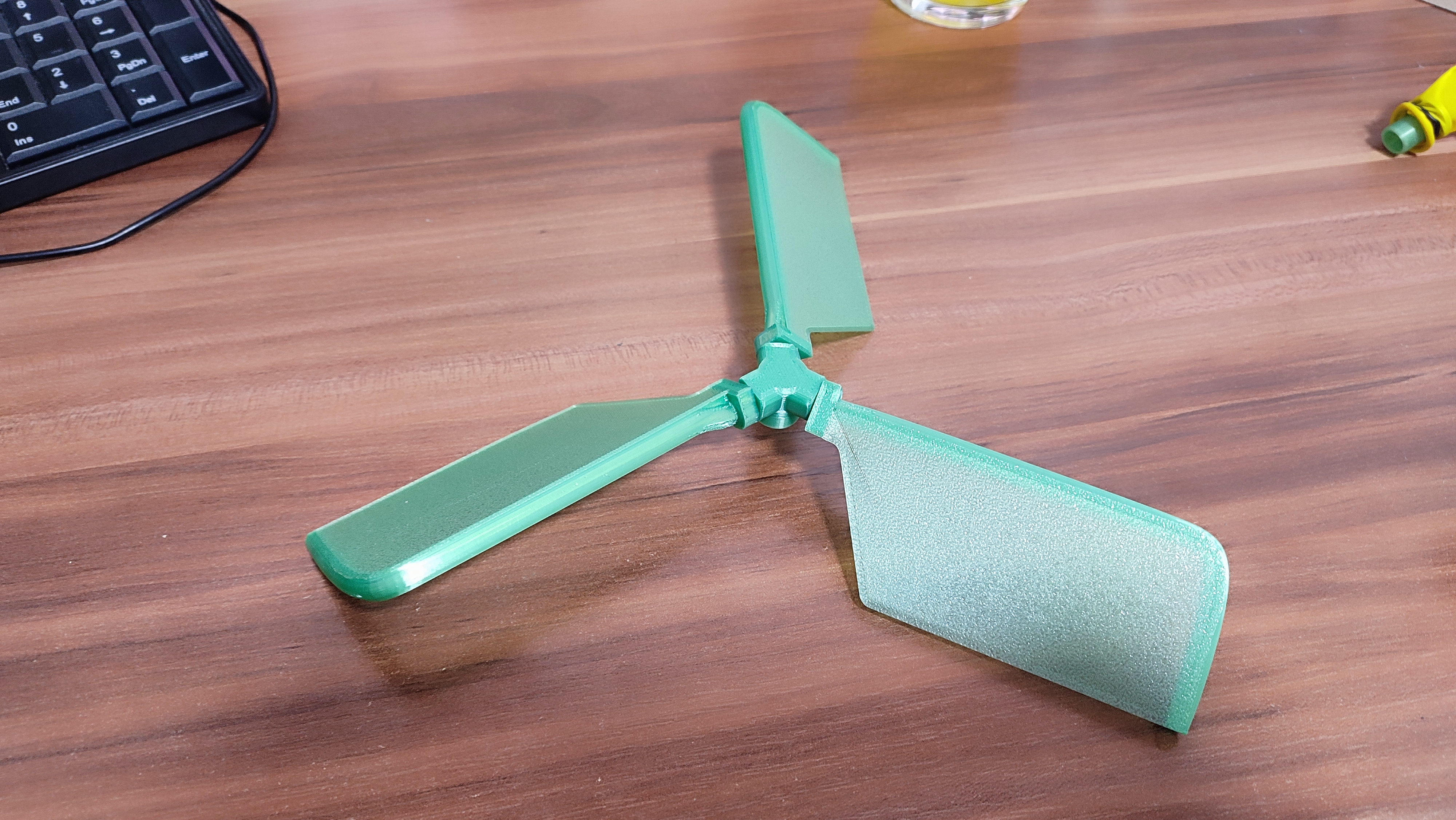 Miniatura 5 do modelo 3D Balloon helicopter