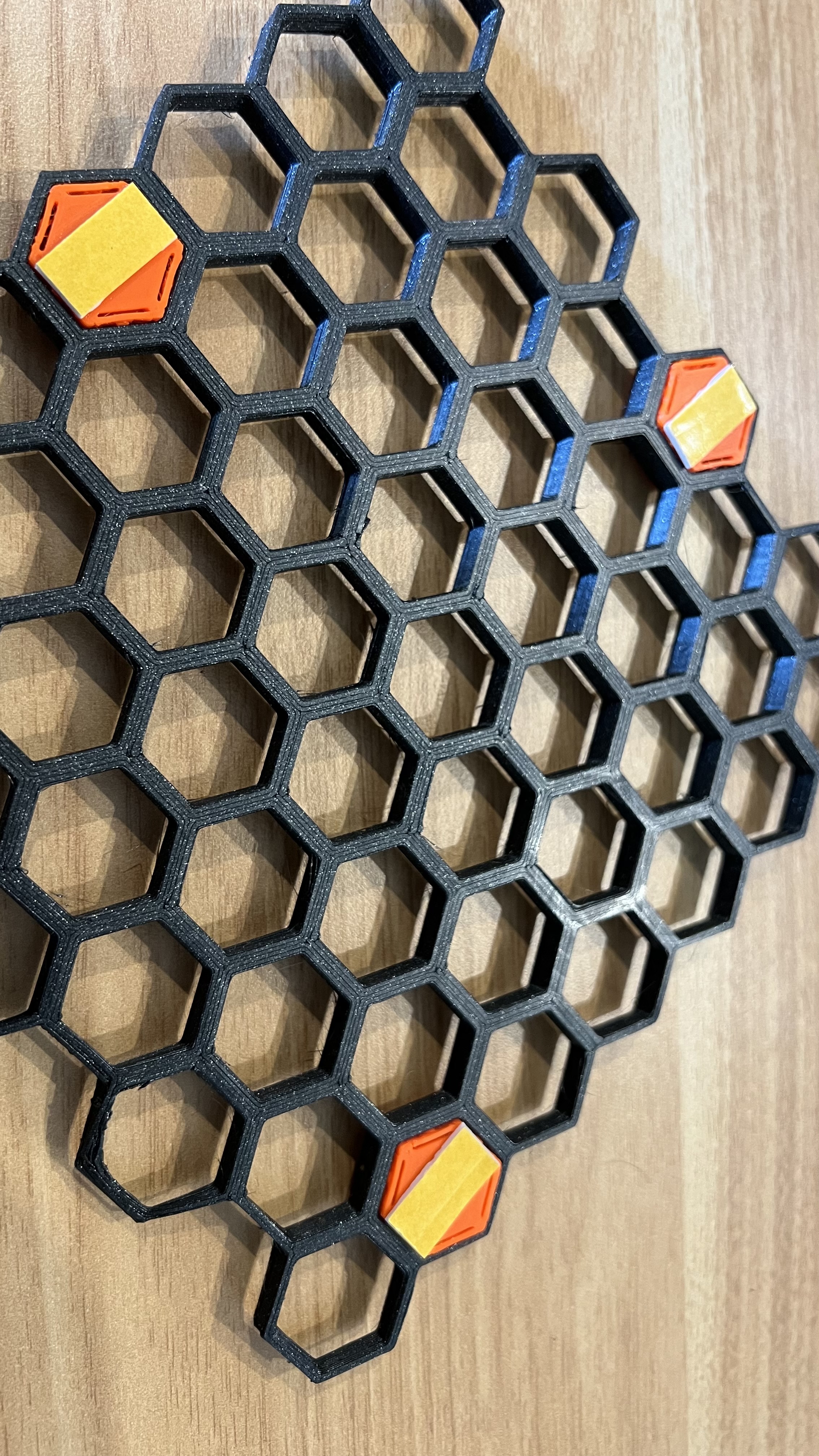Miniatura 4 do modelo 3D Honeycomb hook insert double tape
