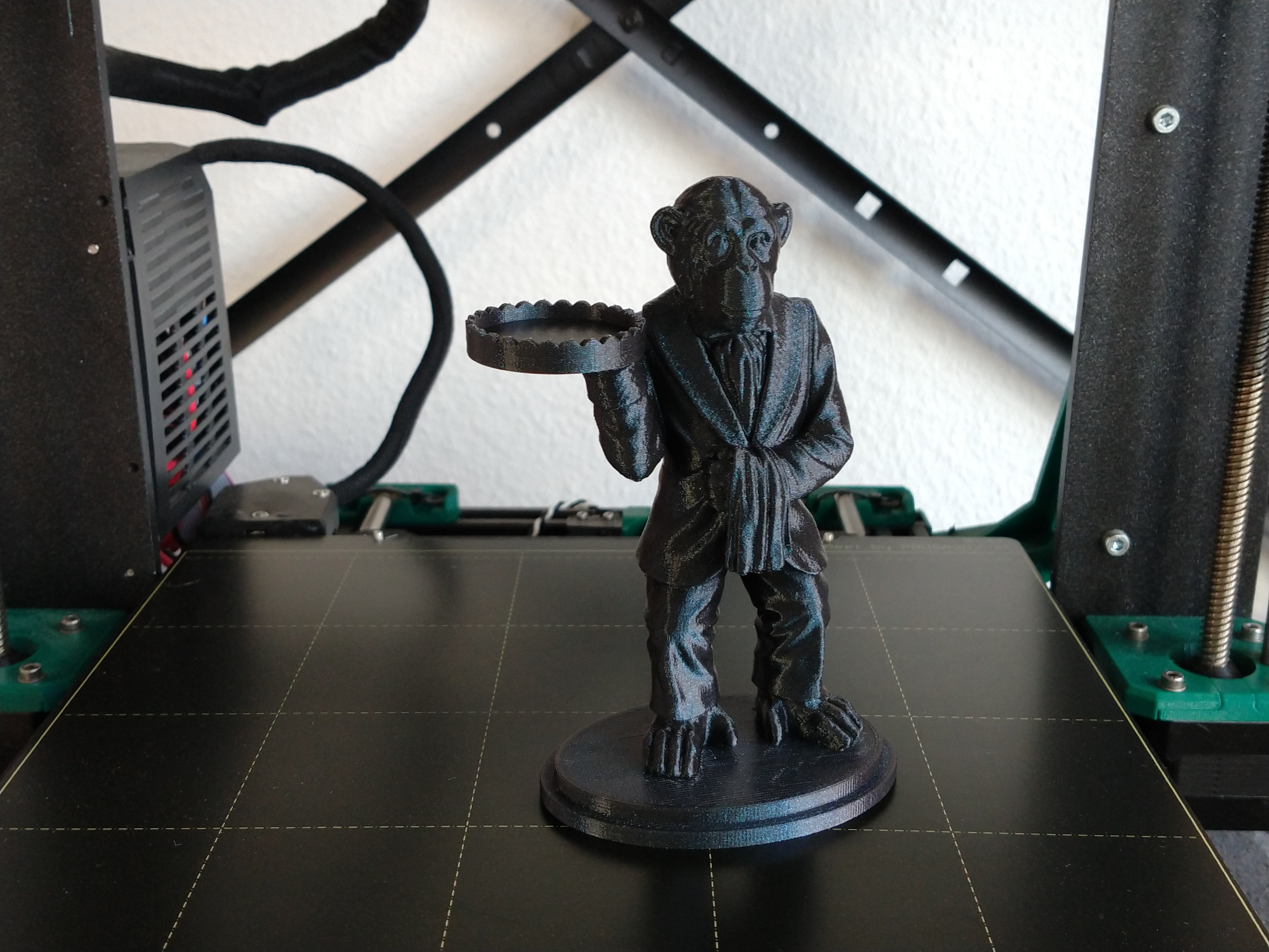 Monkey Ring Butler