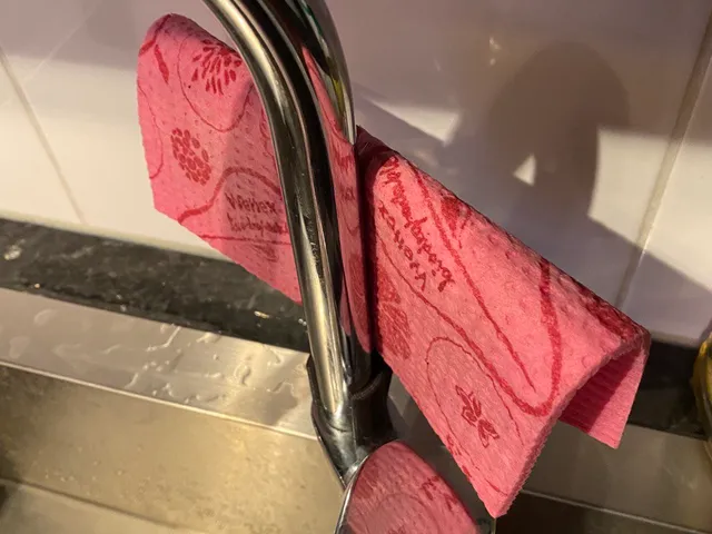 Dish cloth holder