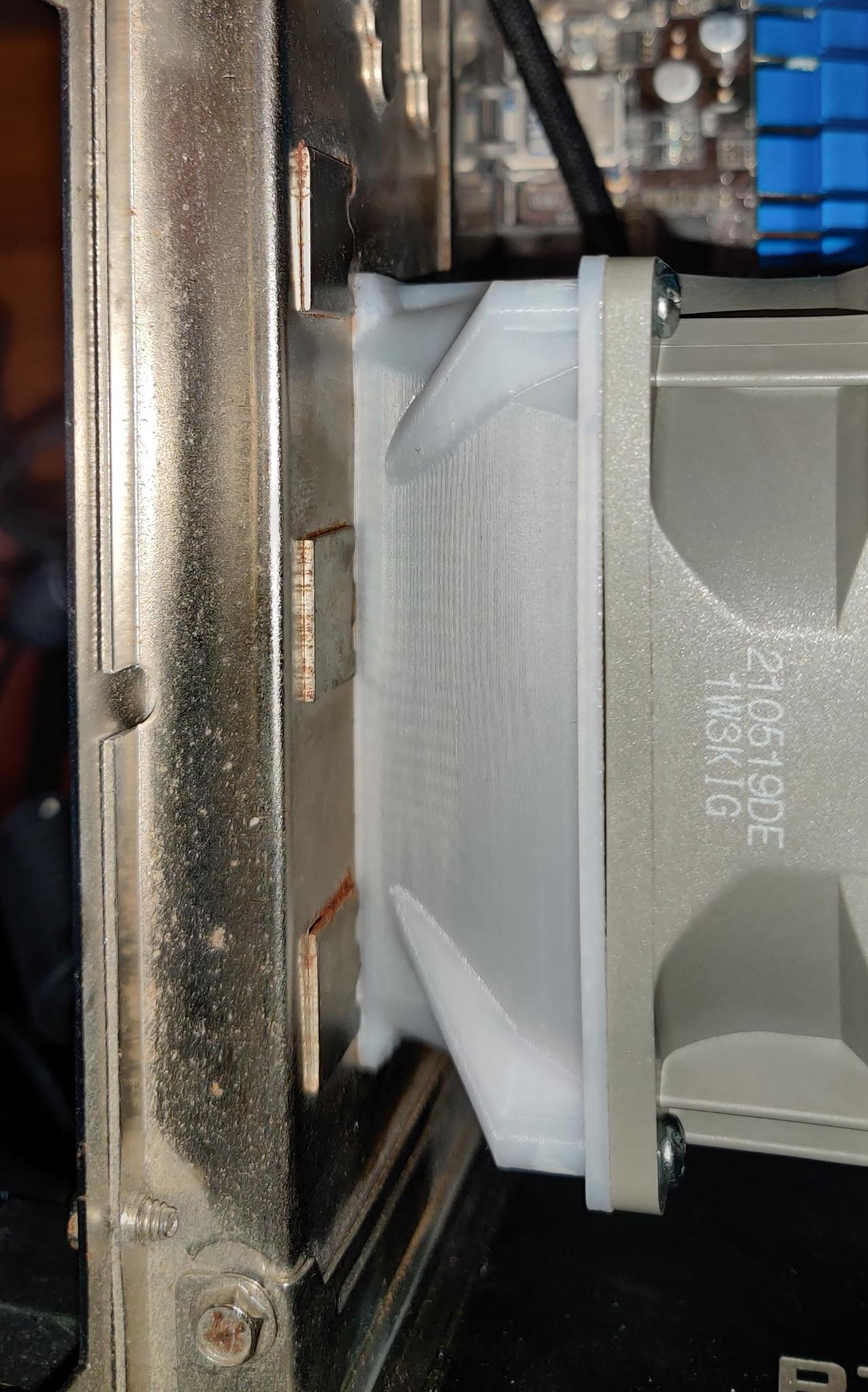 Dual SCSI port 80mm fan duct