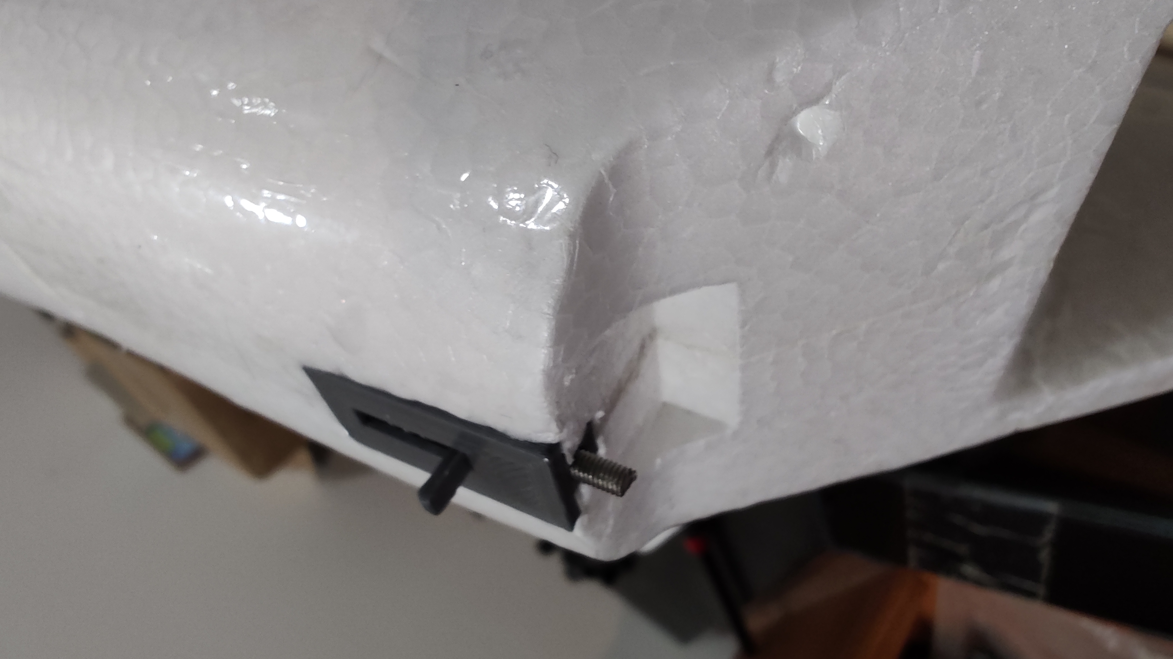 AtomRC Seal Hatch Latch