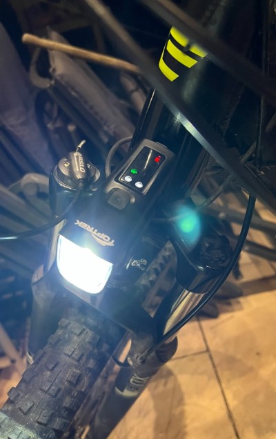 Fahrrad Scheinwerfer Halterung - Stabile Gabelbefestigung Aus Stahl