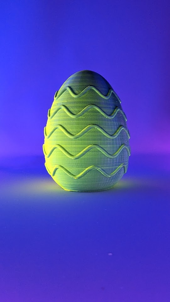 Miniatura 4 do modelo 3D Easter Egg with Wavy Decorations