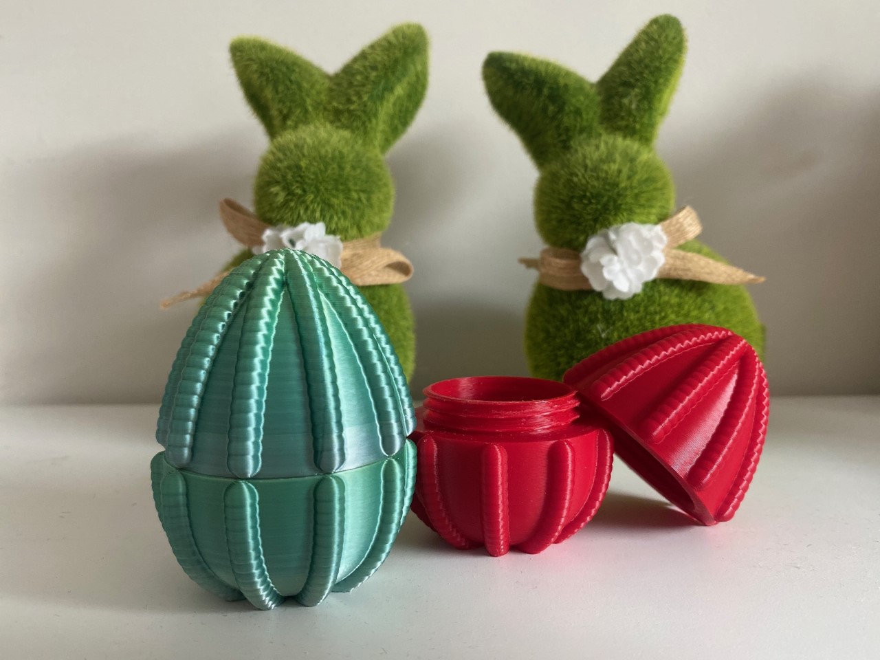 Easter Egg canister - Beaded motif