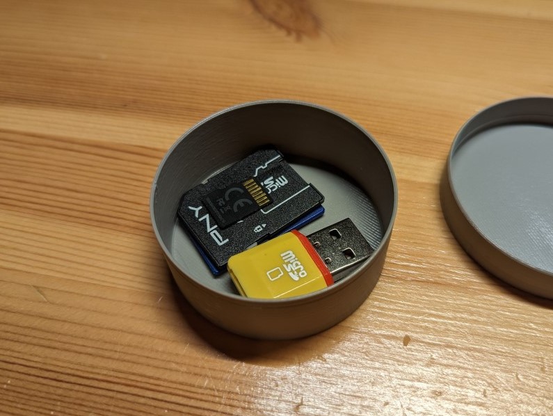 Storage Container with Lid - 20mm Tall
