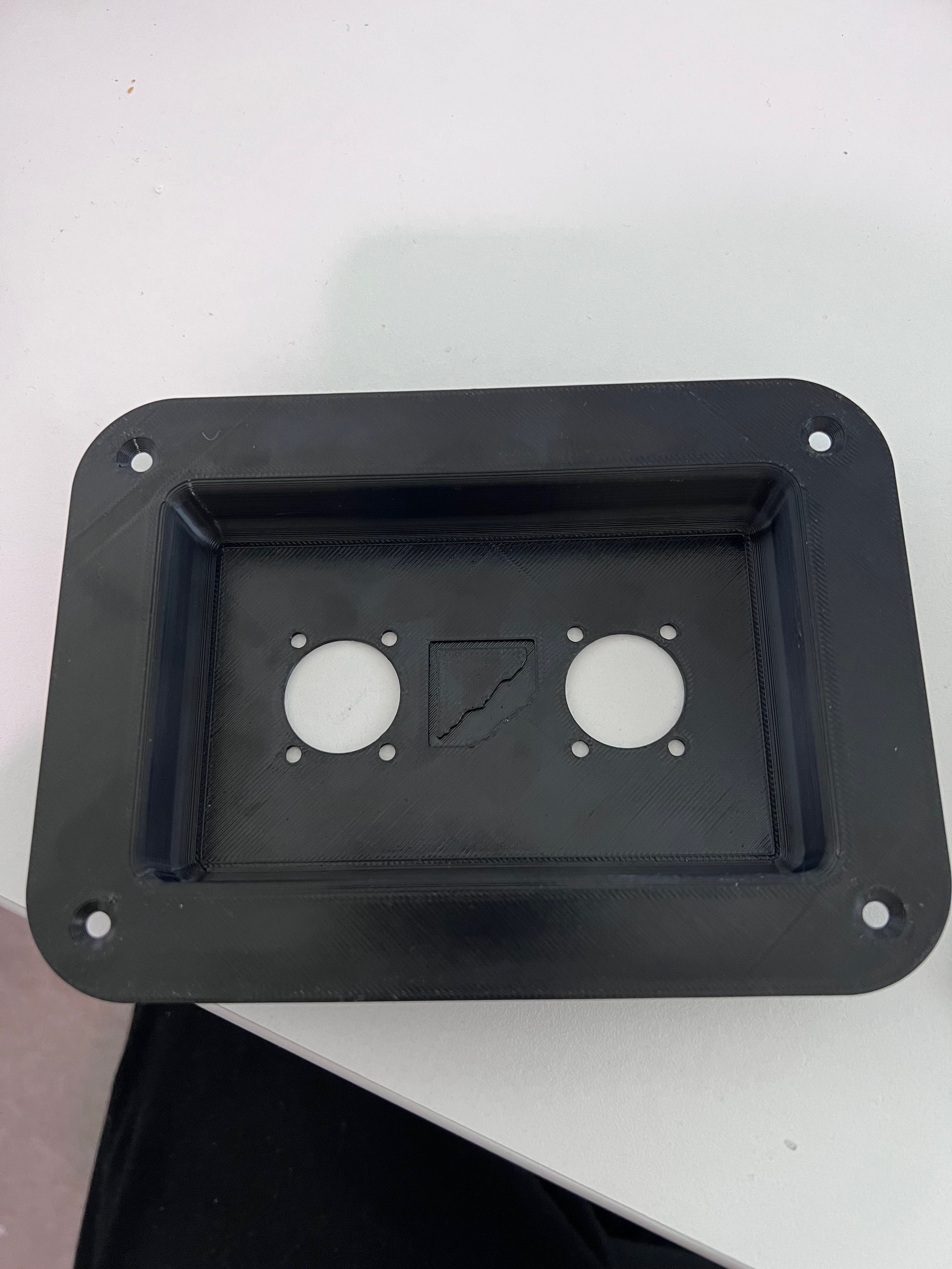 Input Panel for Pro Audio Speaker by Dushay Download free STL model