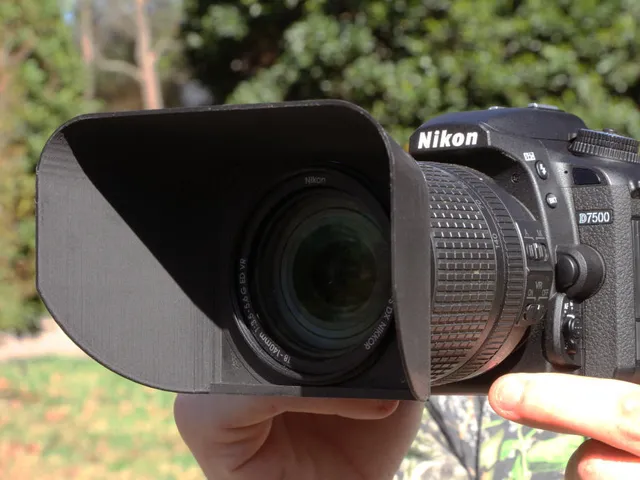 Nikon deep lenshood HB-32
