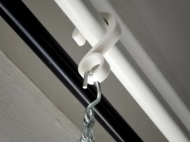 Flower Vase Hook for Curtain Rod