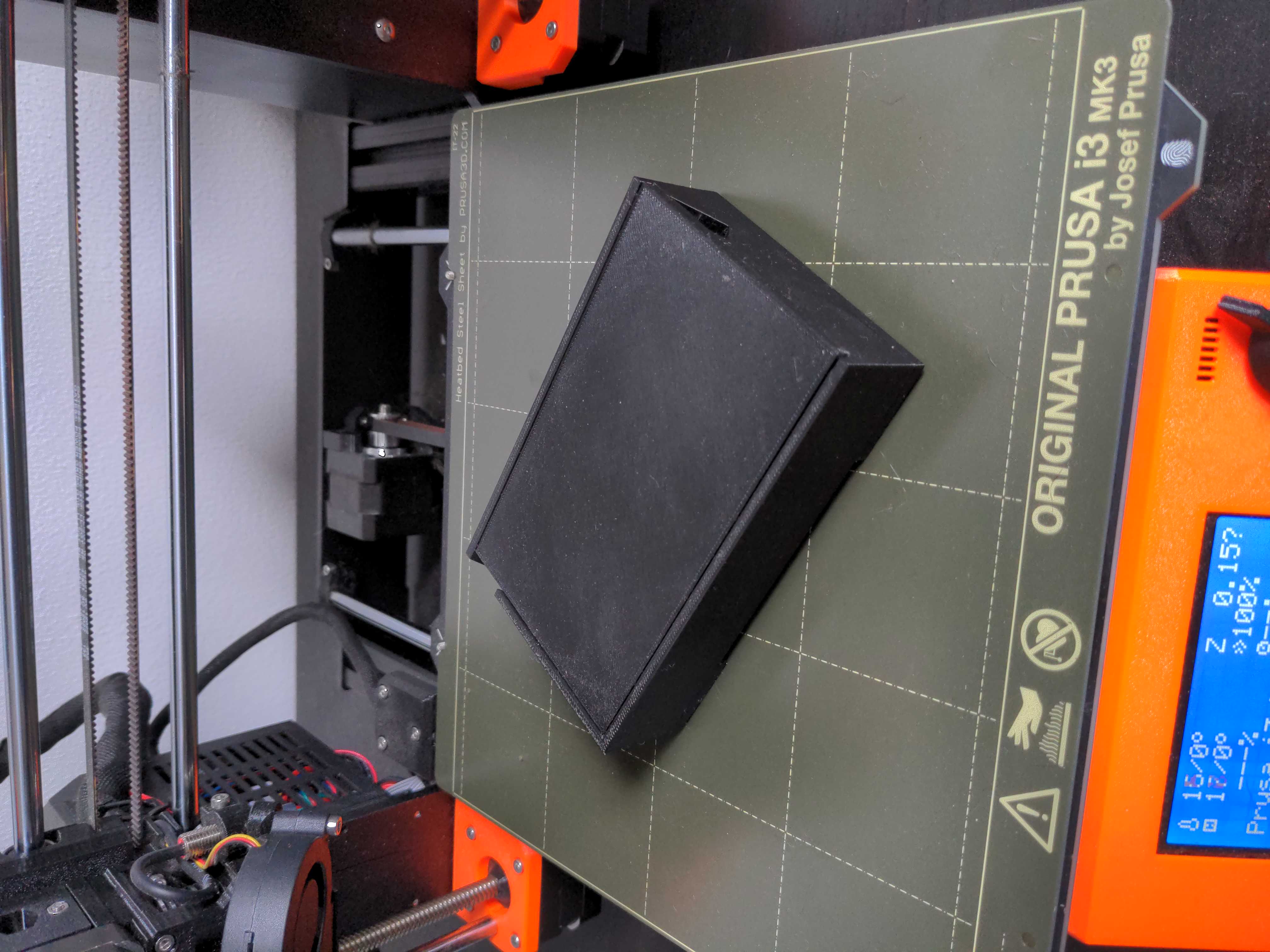 Dice holder and tray with integrated tablet stand by Unmasked4118