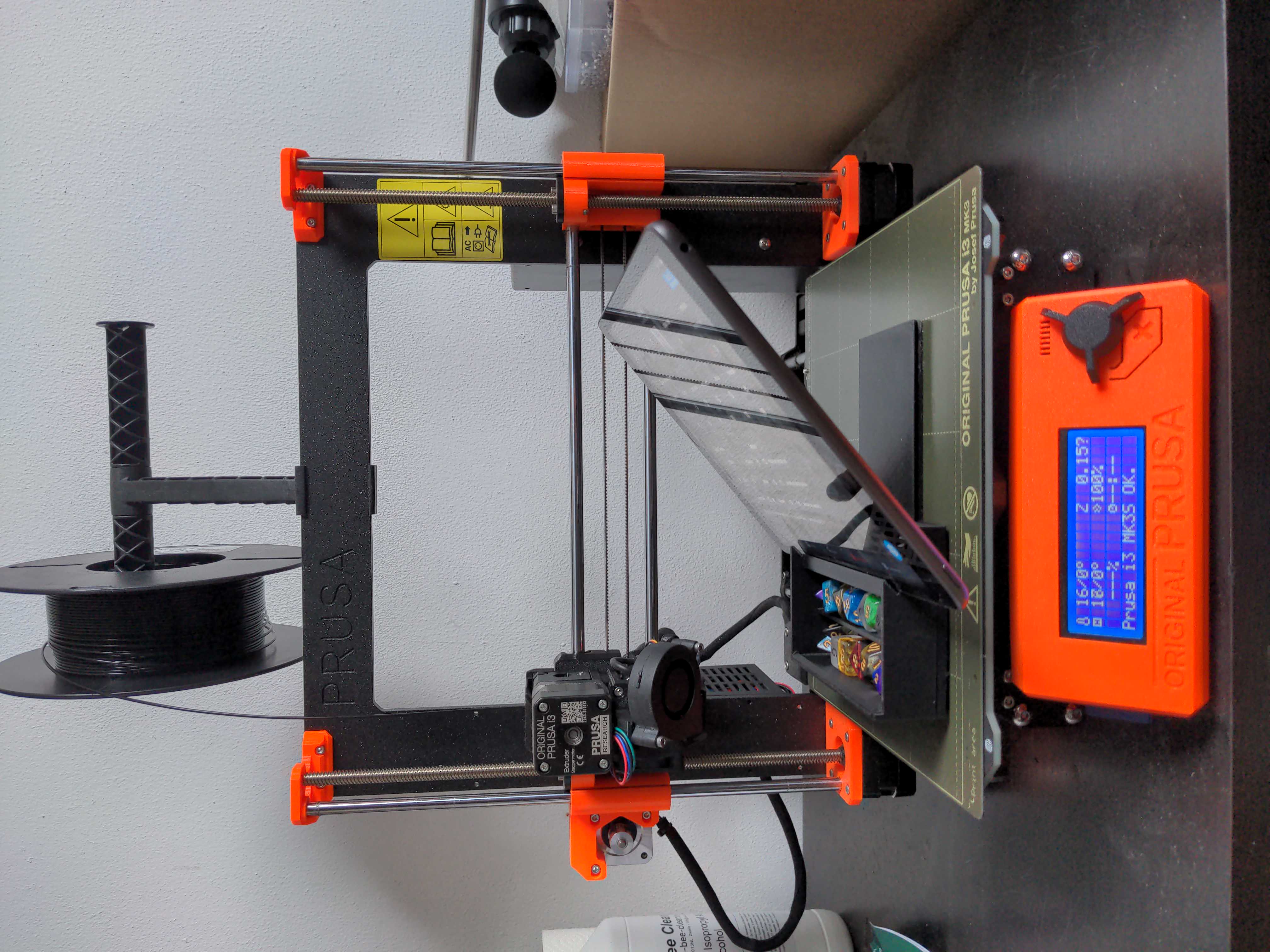 Dice holder and tray with integrated tablet stand by Unmasked4118