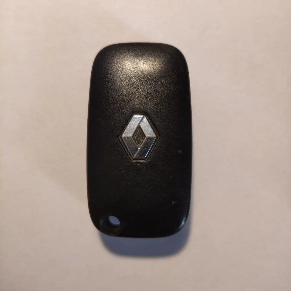 Key Fob / Key Holder (optional Renault logo) by Zhero, Download free STL  model