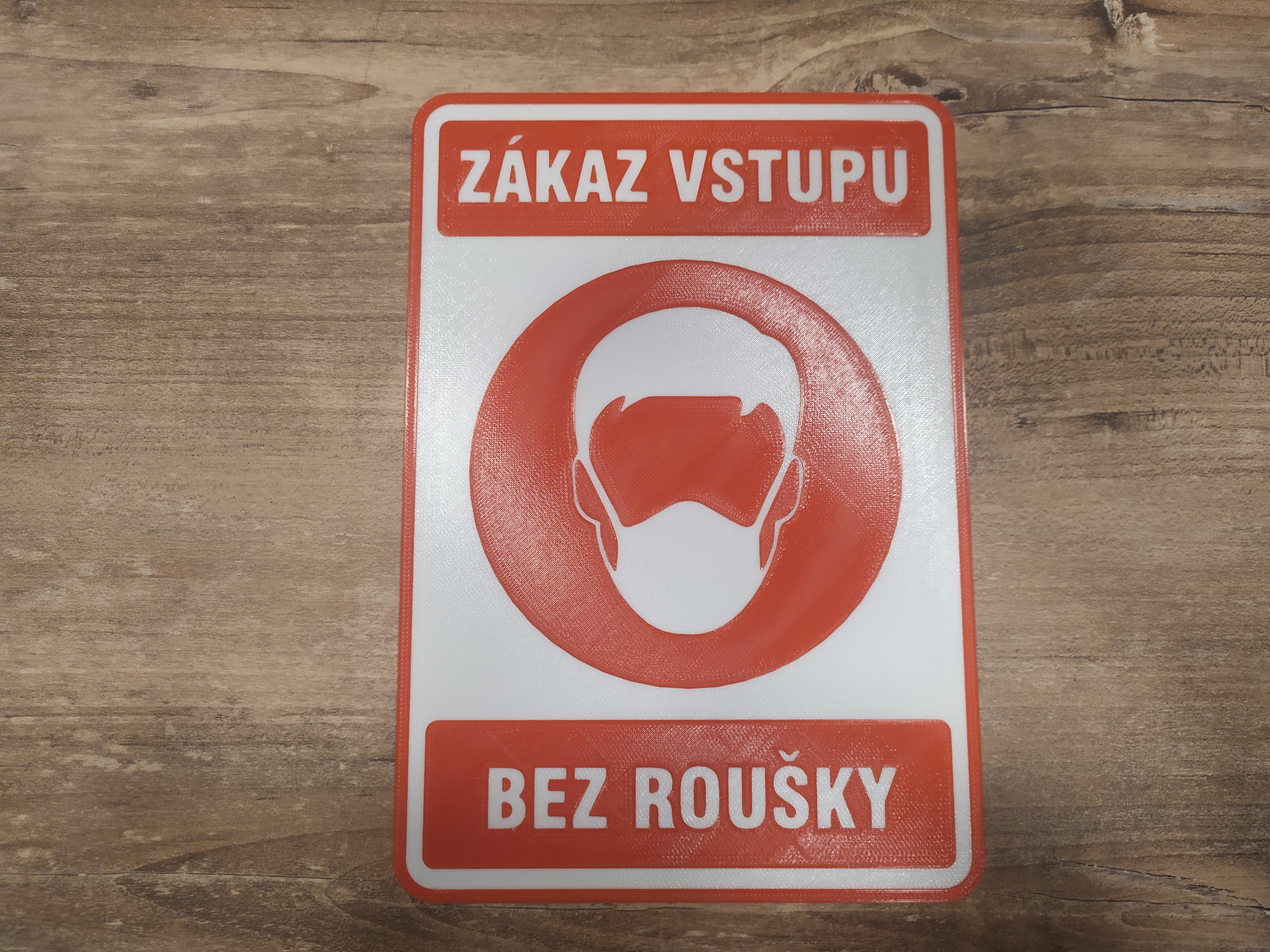 Zákaz vstupu bez roušky