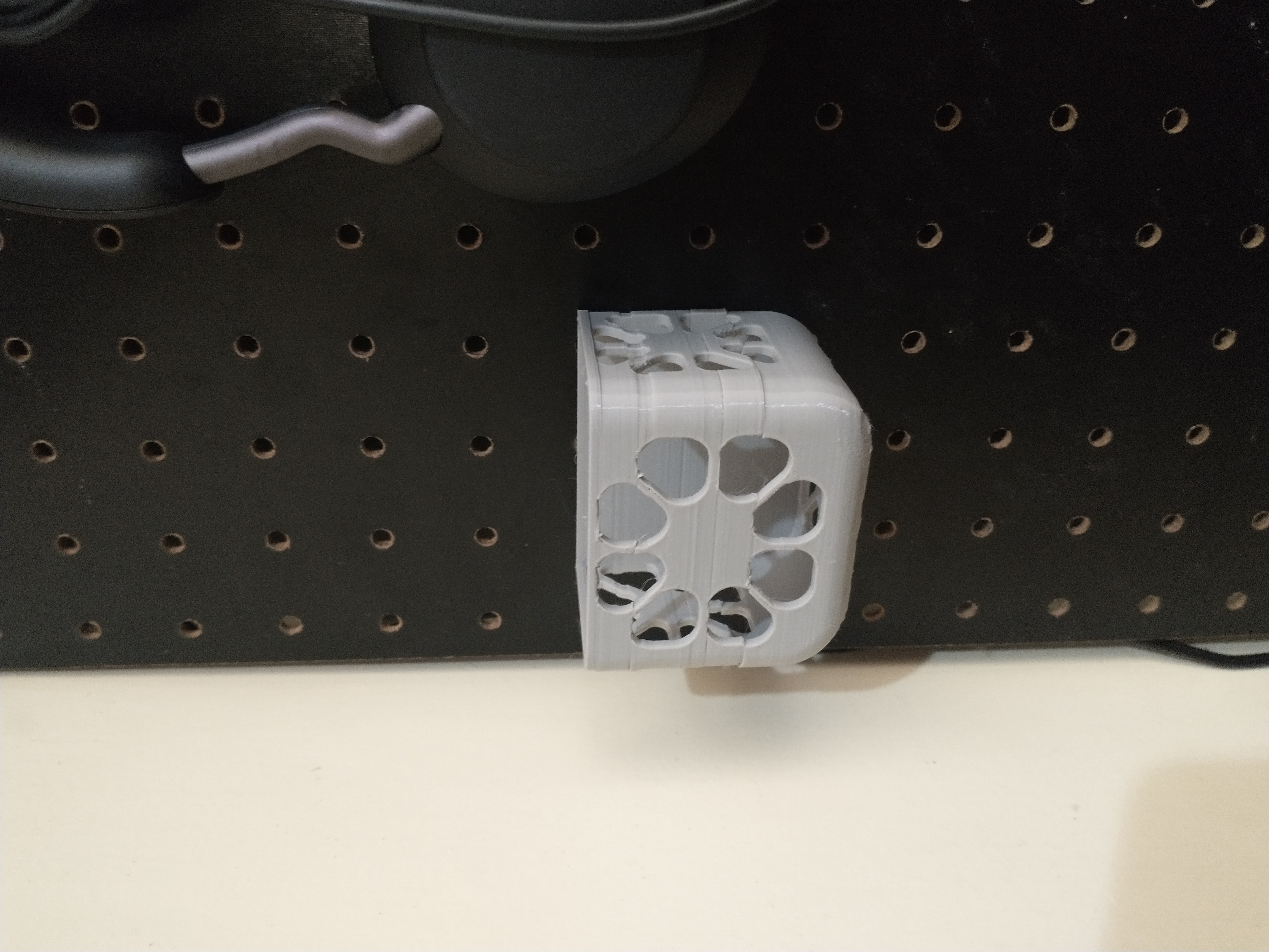 Miniatura 2 do modelo 3D Pegboard Box