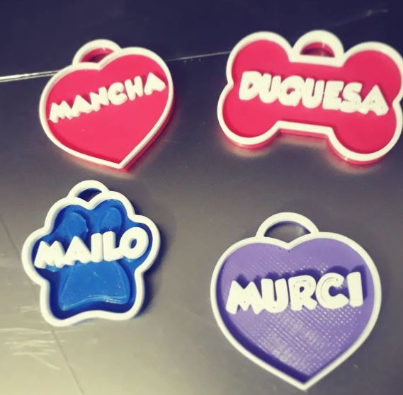 Placas identificadoras para mascotas: perros y/o gatos