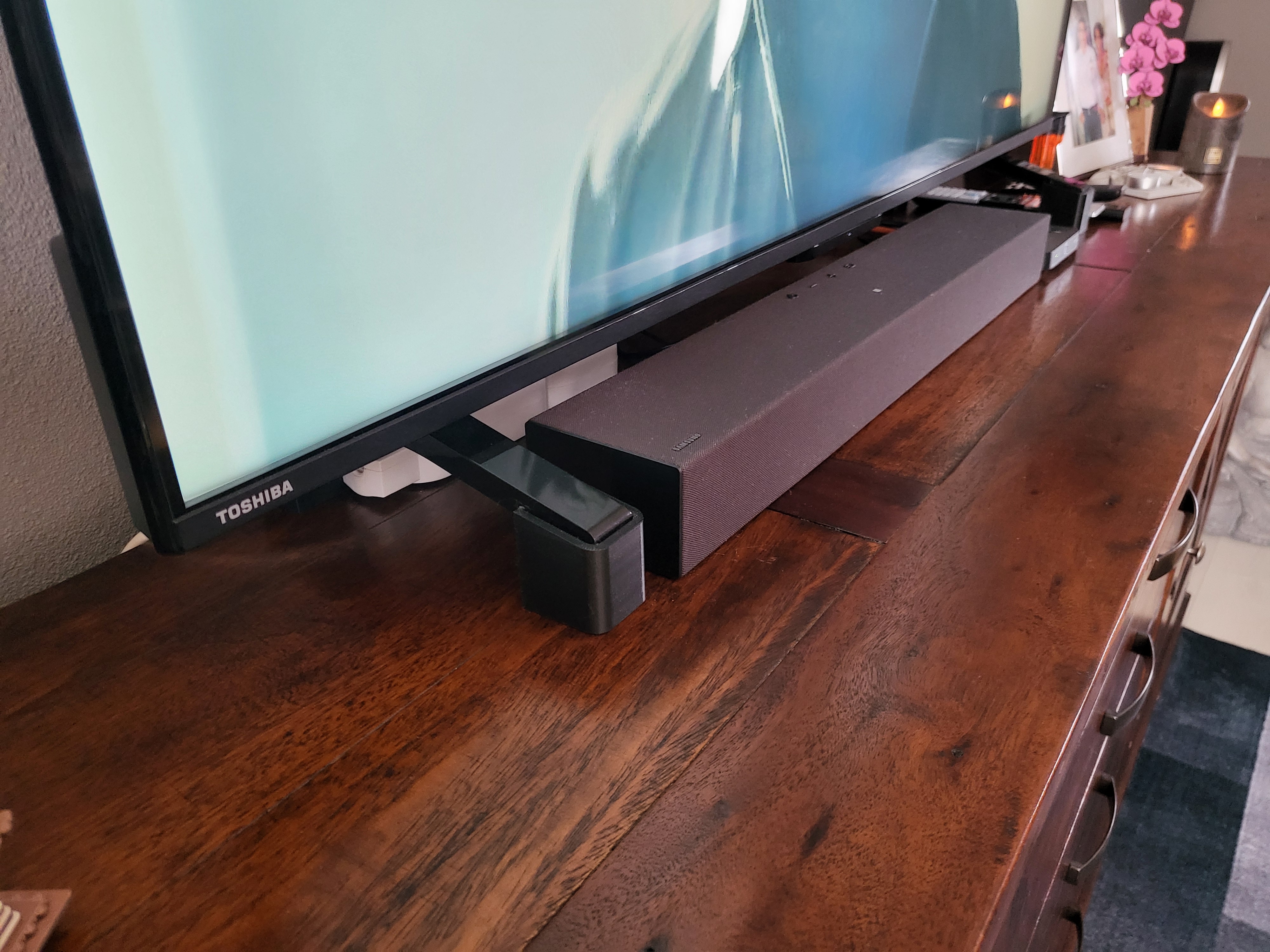 Miniatura 3 do modelo 3D ownMade - TV Mount Leg Risers