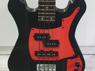 Bass Guitar Body V2 por Kenny Verhoeven | Descargar modelo STL gratuito |  