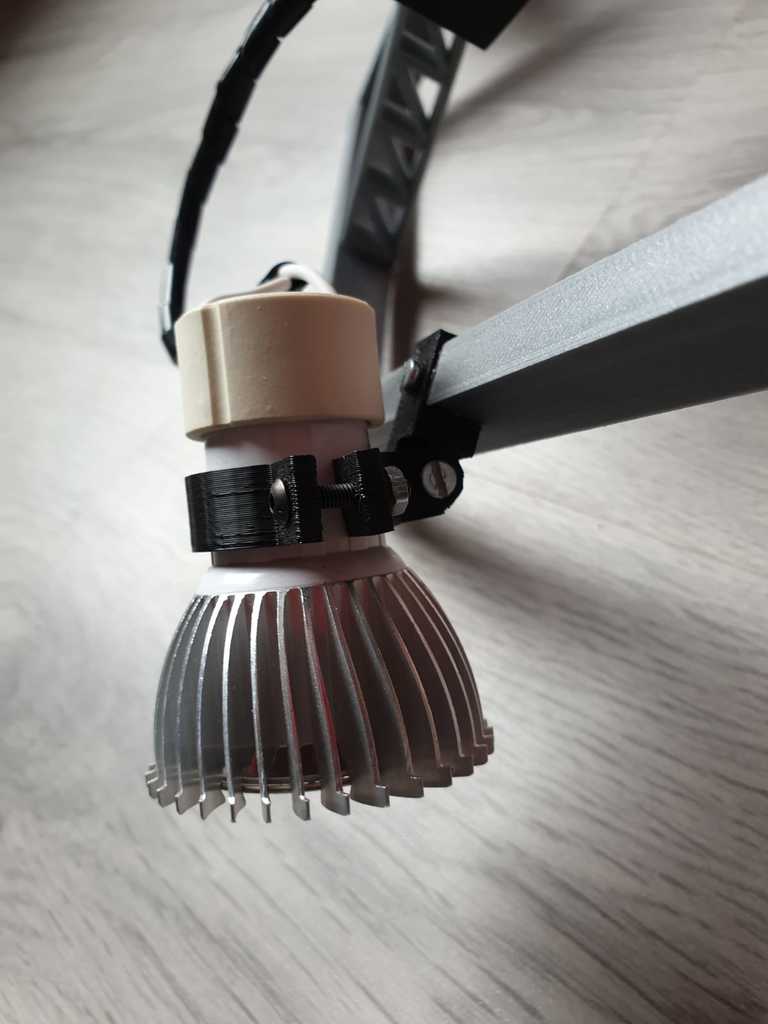 Miniatura 8 do modelo 3D Hex Ceiling Light