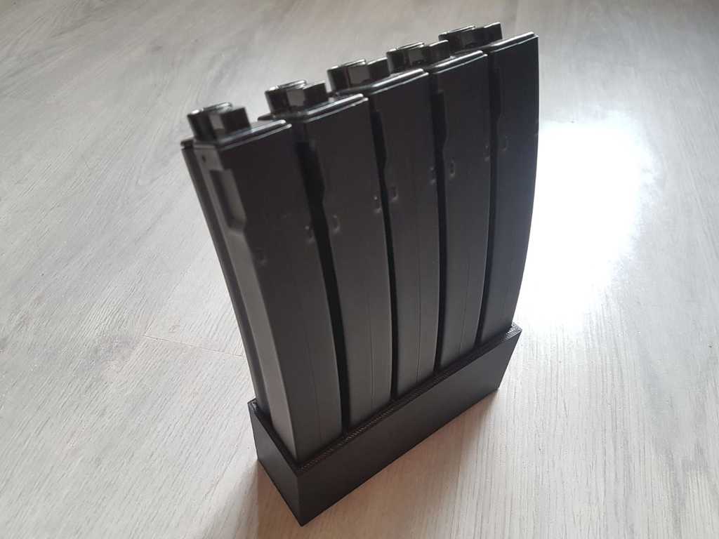 Miniatura 2 do modelo 3D MP5 Mag Stand