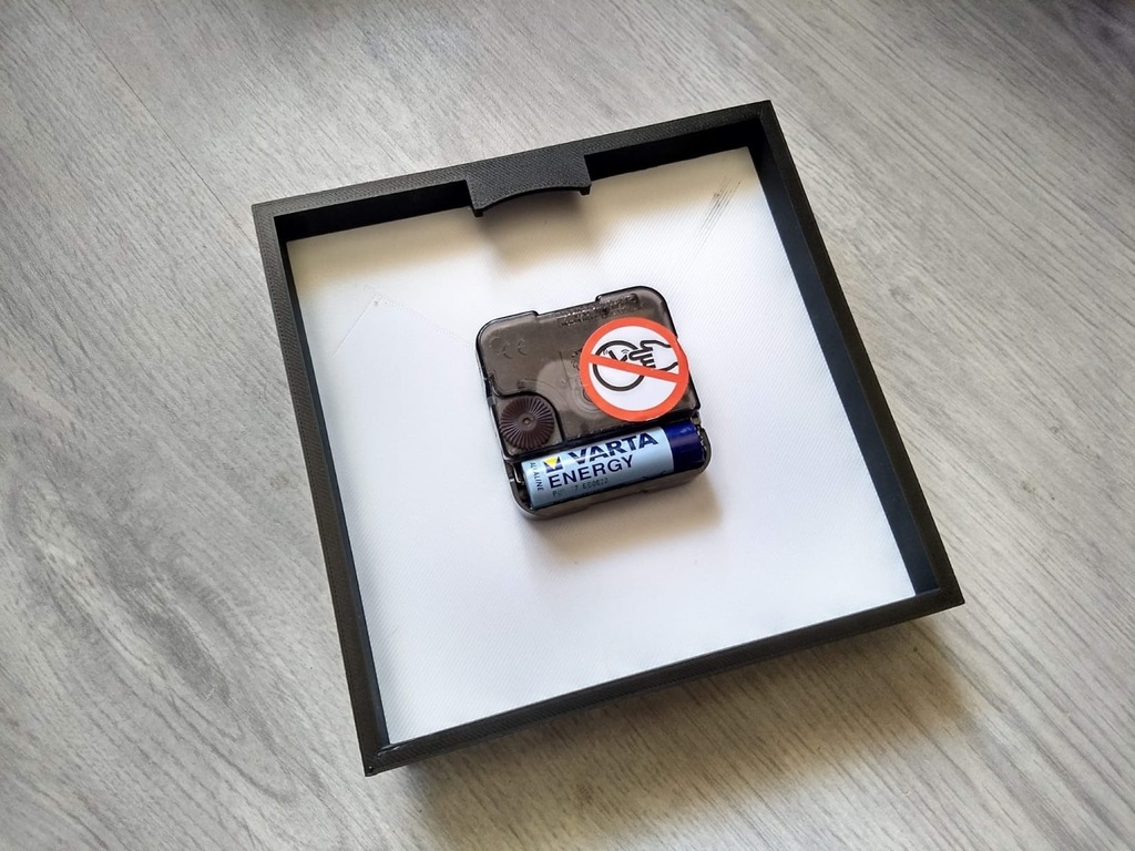 Miniatura 5 do modelo 3D Square Rotating Clock
