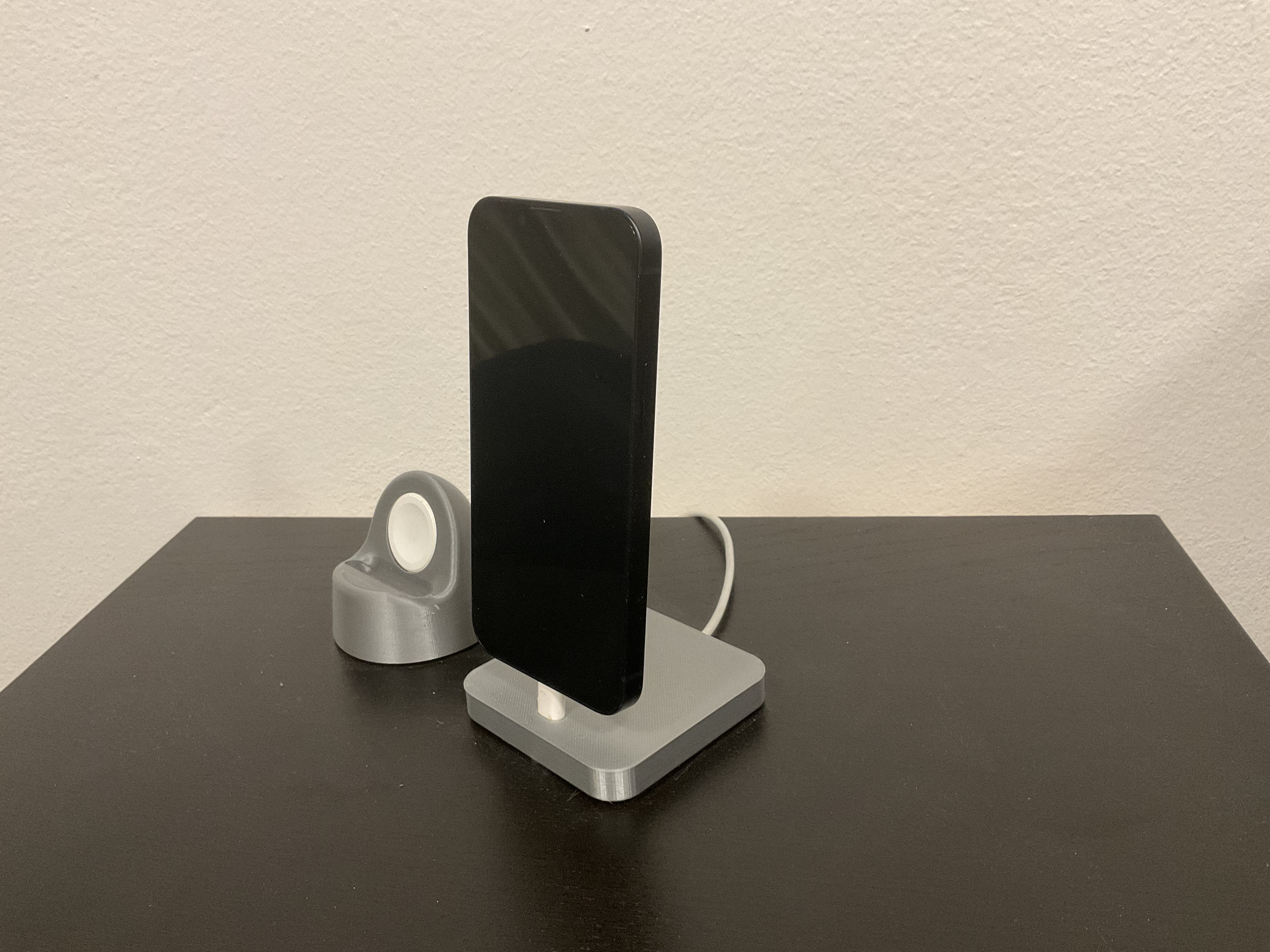 iPhone stand