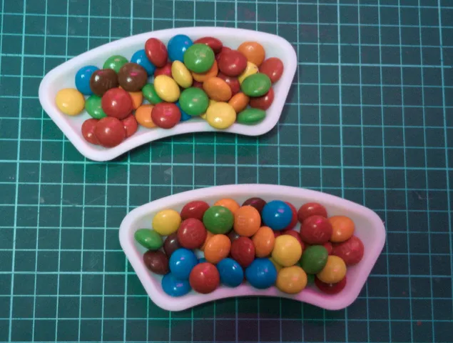 Optical Illusion Plates