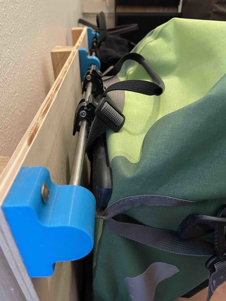 Pannier Rack (Wall Mount) by TurtleHawk Download free STL model